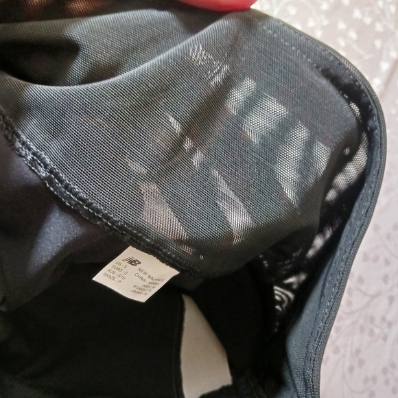 New Balance Black Sport Stripe Leggings Size Small - Picture 7 of 11